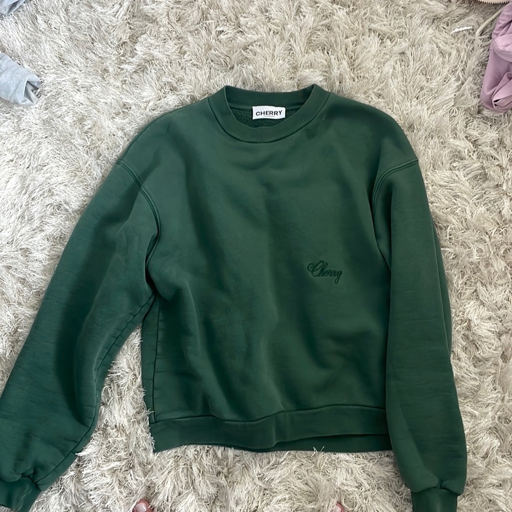 Cherry LA green sweatshirt